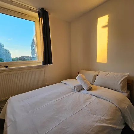 Wapping Stay